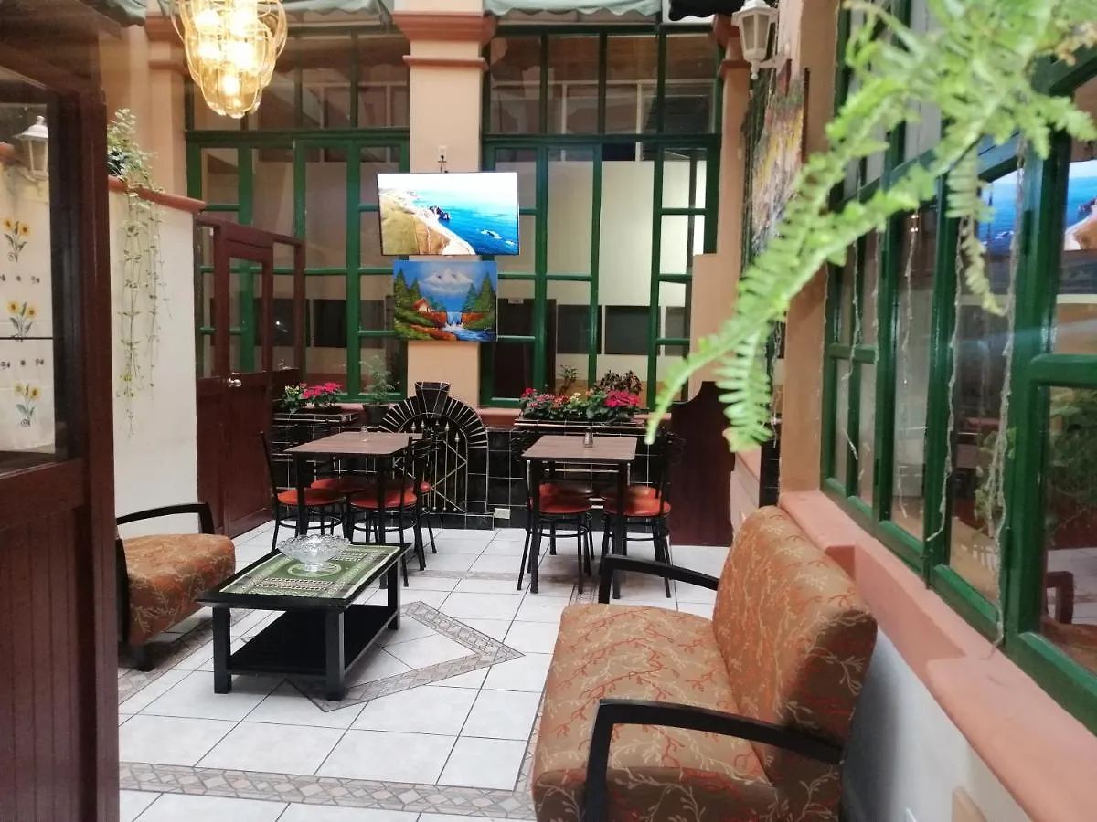 Hostal Victoria Quito 0*,  Ecuador