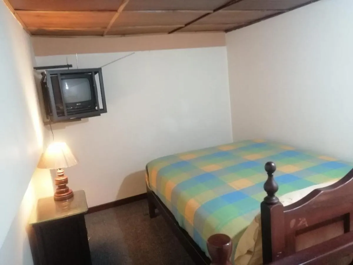 Hostal Victoria Quito 0*,  Ecuador